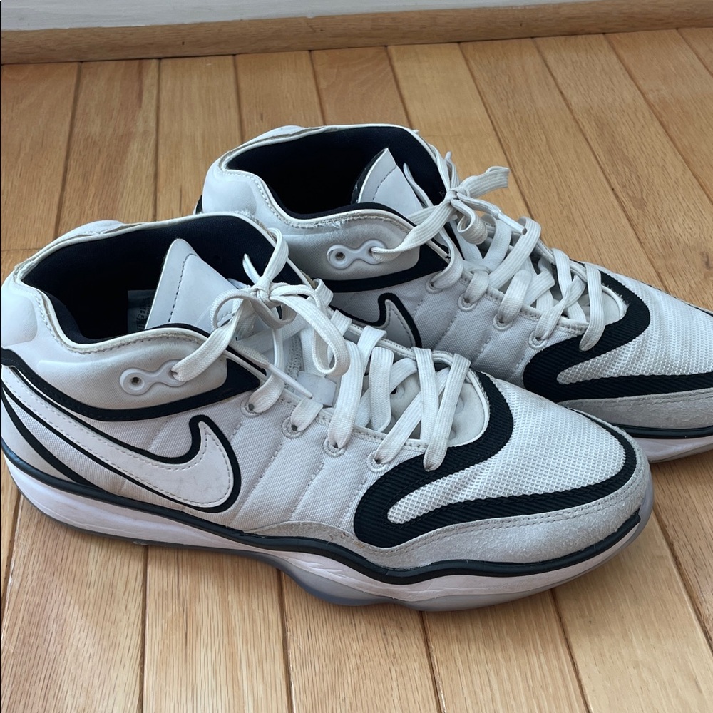 Nike air zoom GT hustle basketball sneaker
